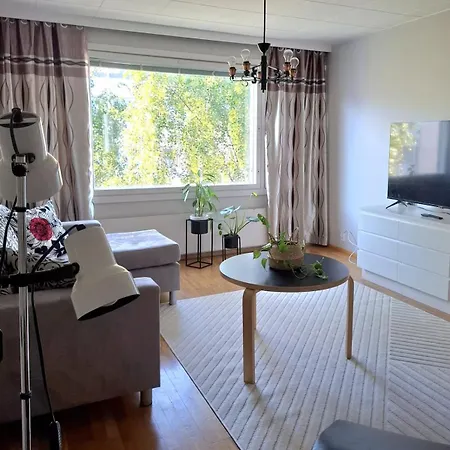 Spacious One-bedroom In The Center, Close To The Train Station *